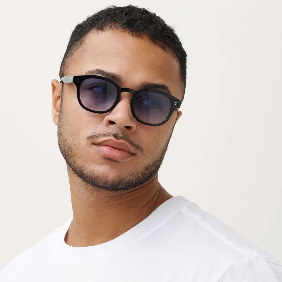 Bille Sunglasses - Black & Gradient Blue Lens
