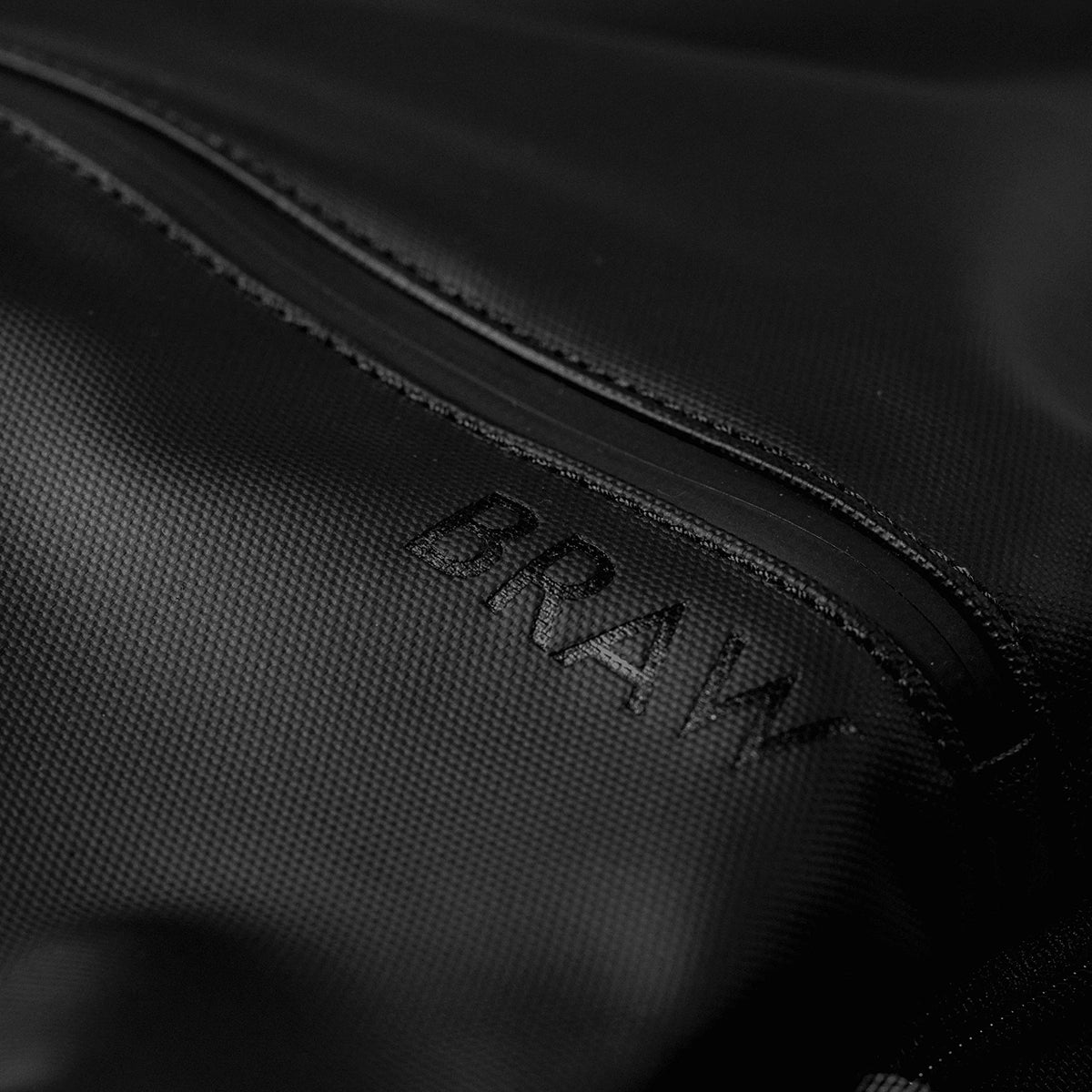Explorer 2 Carry-On Vacuum Backpack - Black