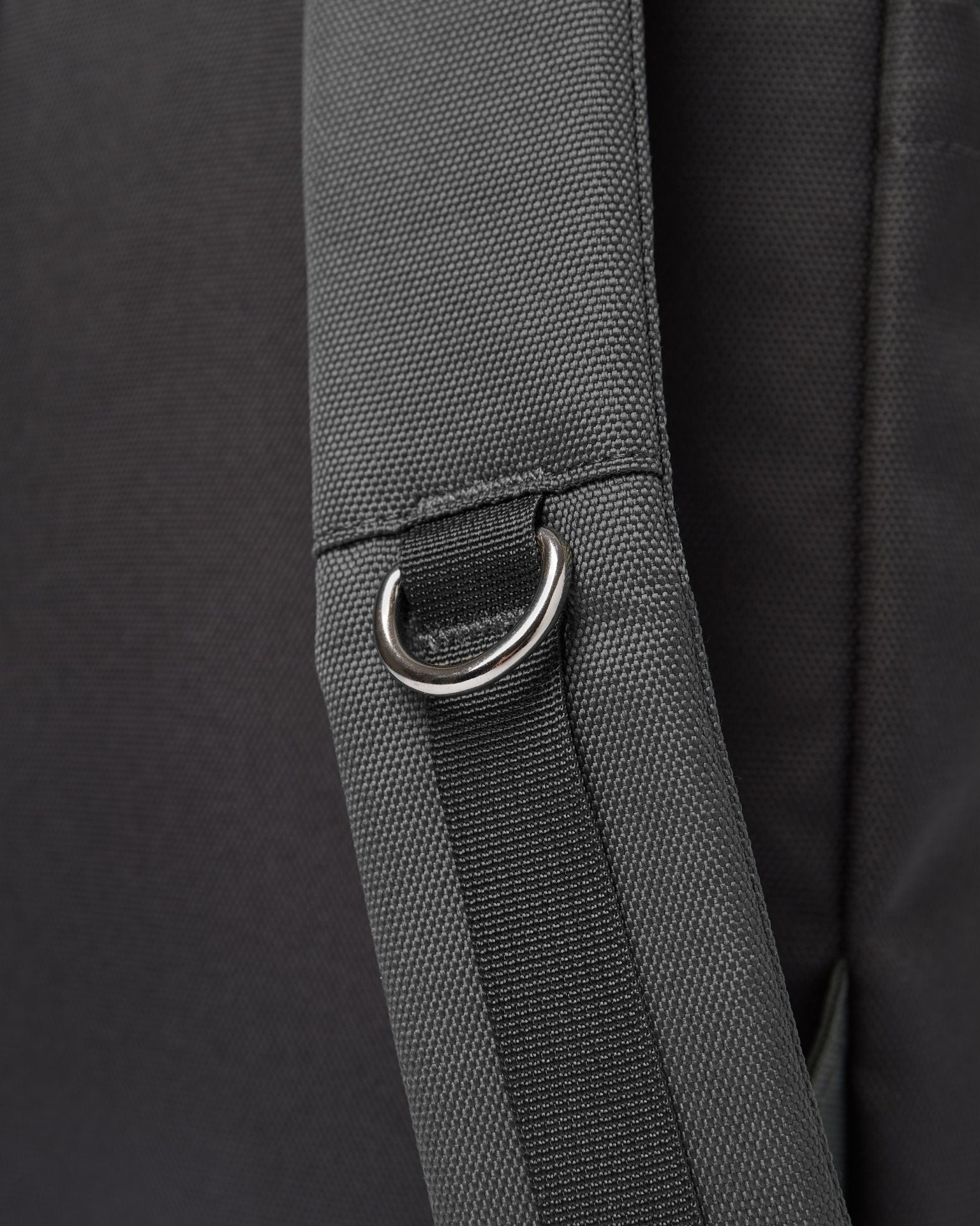 Ilon Backpack - Multi Dark