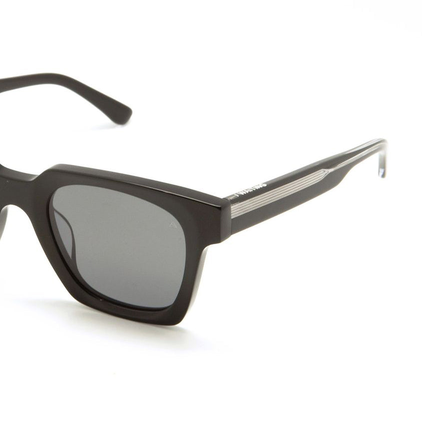 Myn E2B Sunglasses - Black & Black Polarized Lens
