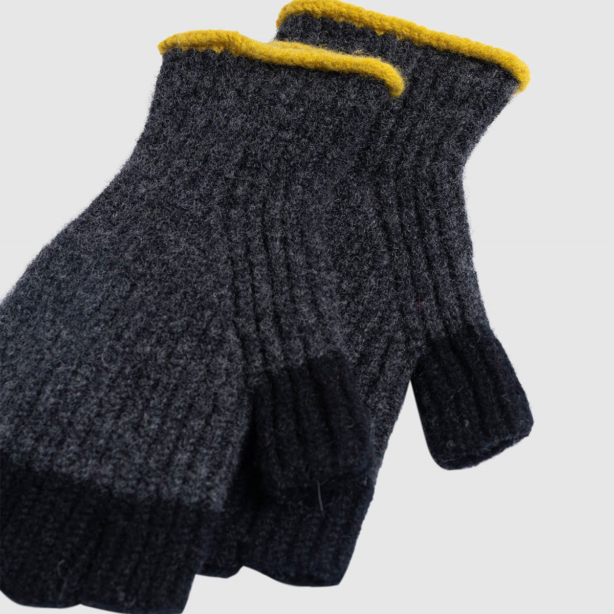 No Fingers in there Ribbed Gloves - Charcoal