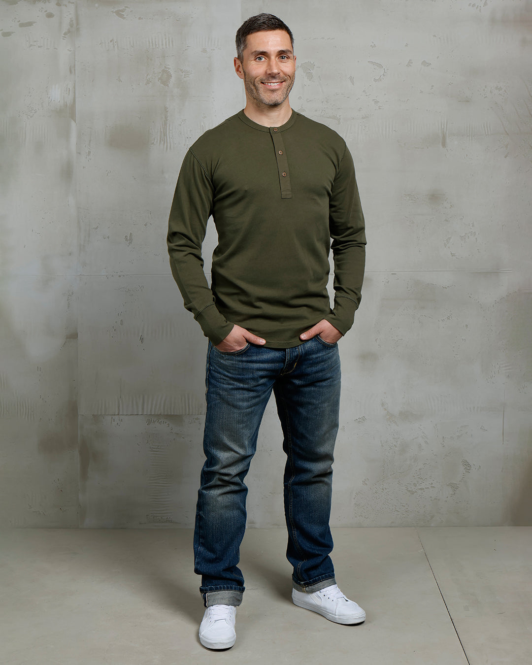 1927 Long Sleeve Henley - Mojave Green