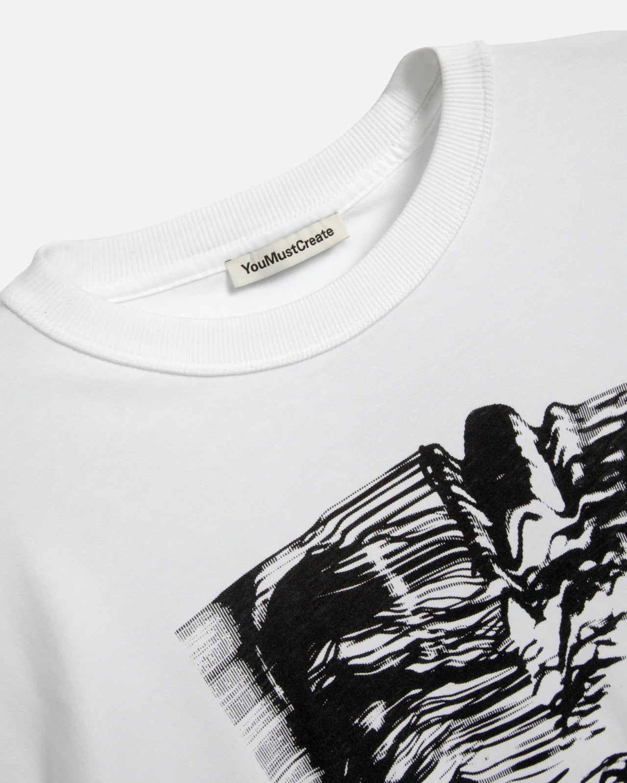 Triple T Shirt Mountains - White