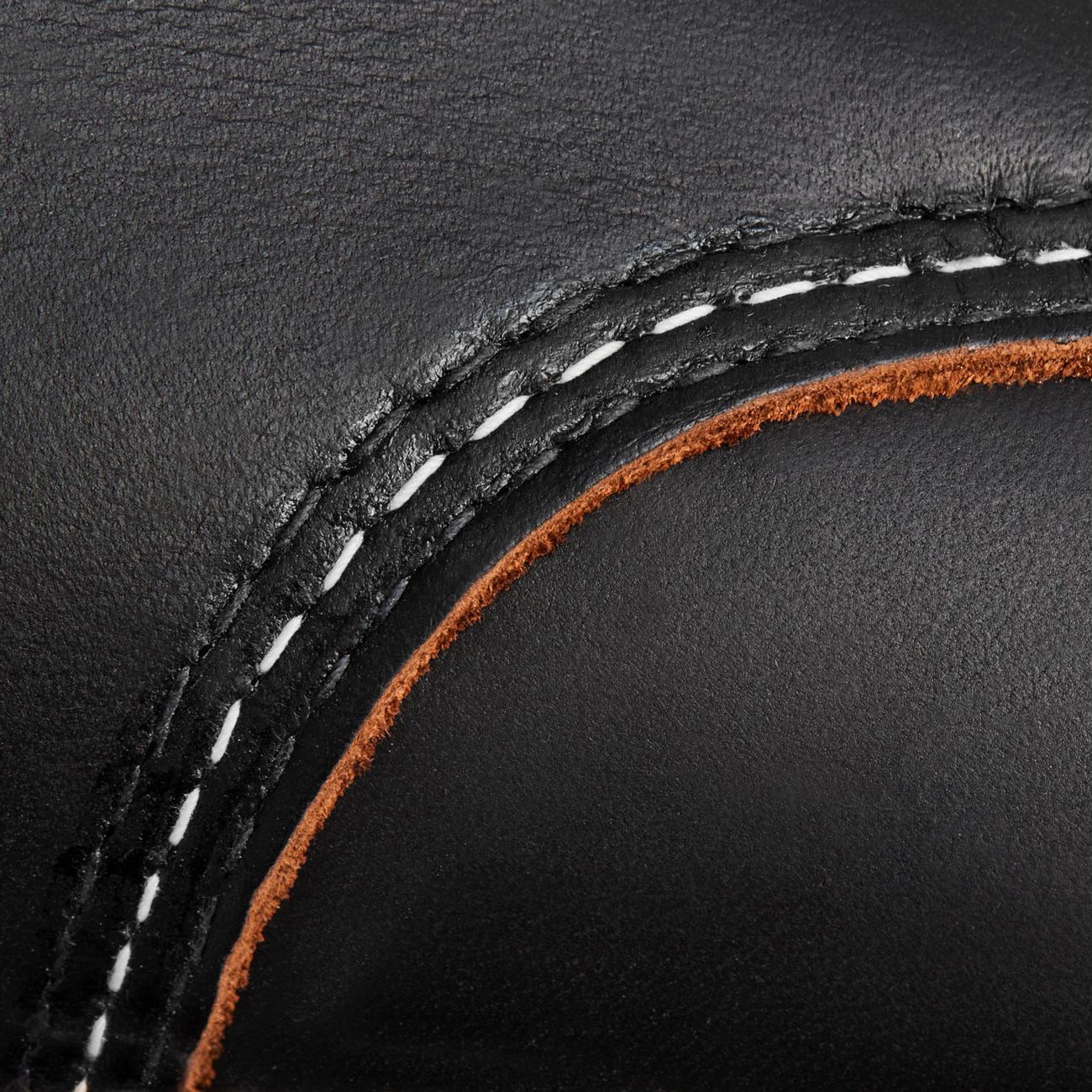 Classic Moc Toe 8849 - Black Prairie