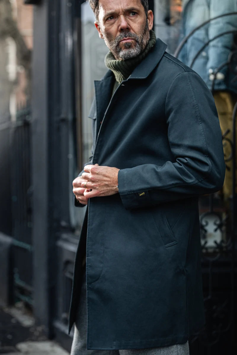 &Sons Woodward Raincoat - Navy