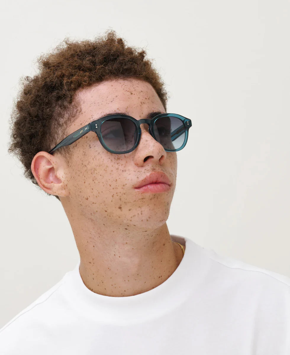 Bille Sunglasses - Turquoise & Gradient Green Lens