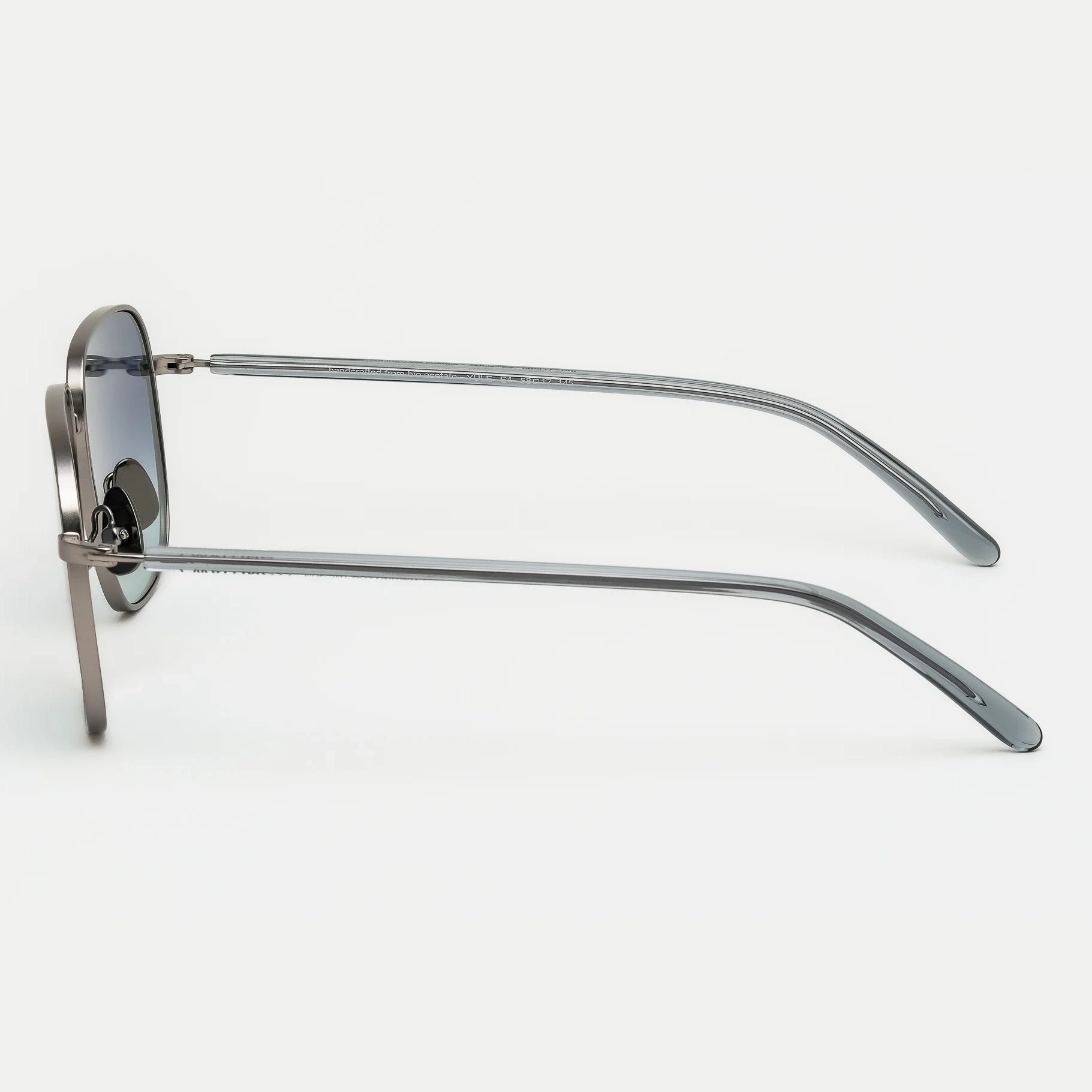 Yule E4 Sunglasses - Blue Gradient Lens