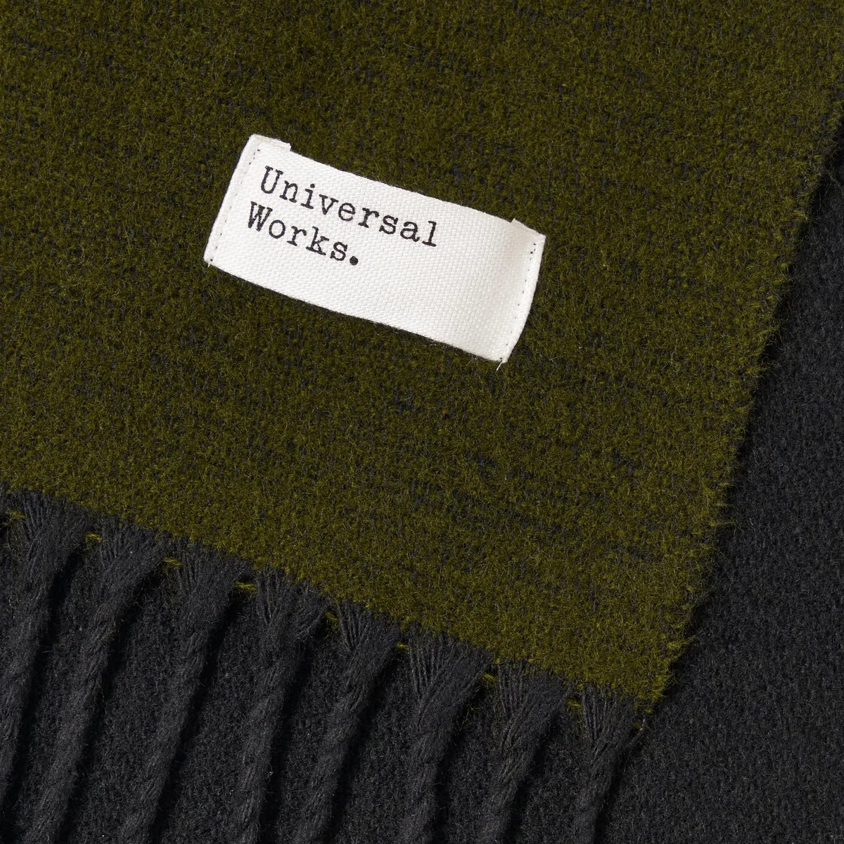 Double-Sided Scarf - Green/Black