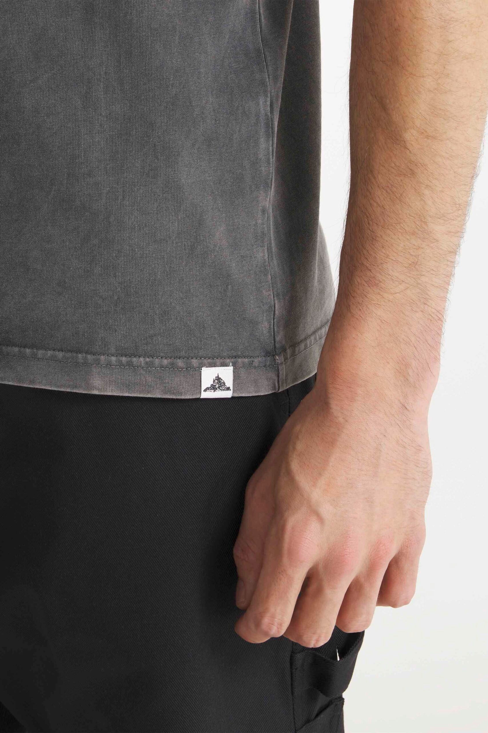 Tade T-Shirt - Black