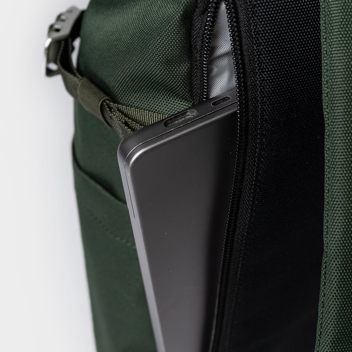 Icon Rolltop M Backpack - Dawn Green