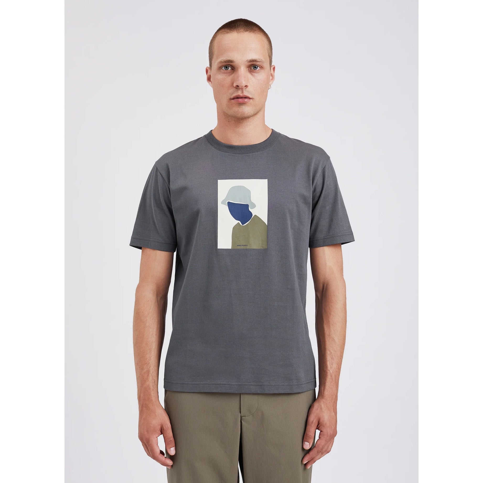 Johannes Bucket Hat Print T-Shirt - Magnet Grey