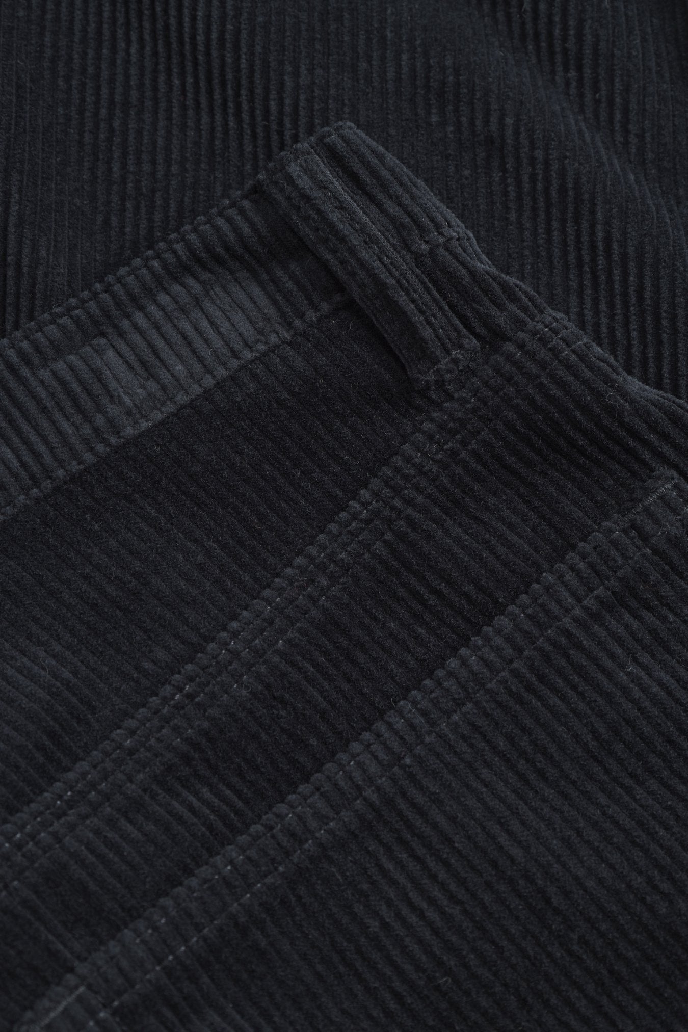 Mogens Relaxed 5 Pocket Wide Wale Corduroy - Dark Navy