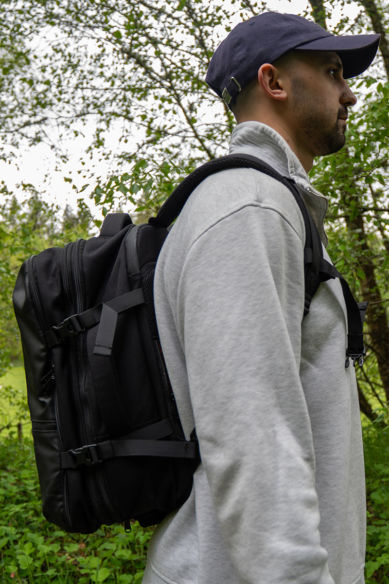 Explorer 2 Carry-On Vacuum Backpack - Black
