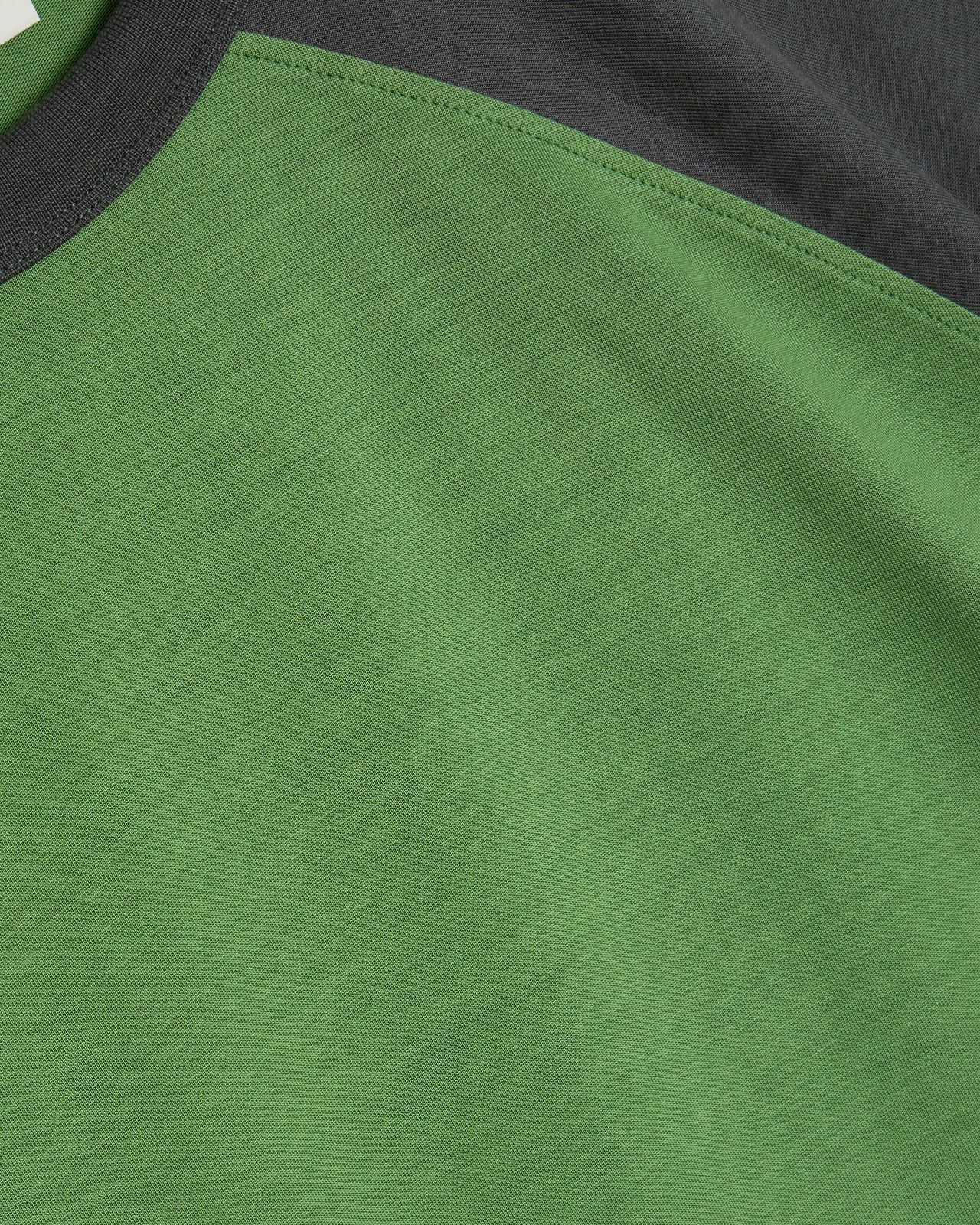 Triple Raglan T-Shirt - Grey/Green