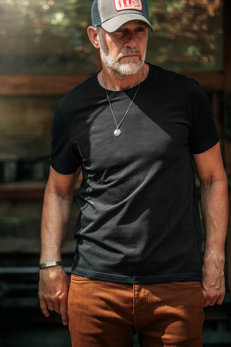 &SONS Essentials T-Shirt - Black