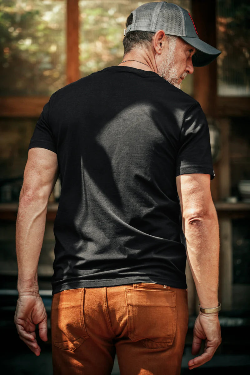 &SONS Essentials T-Shirt - Black